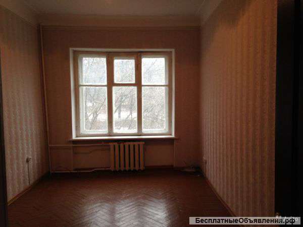 Комнату в 3-х комнатной квартире