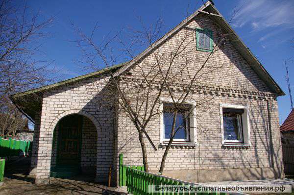 Дачу - кирпичный дом