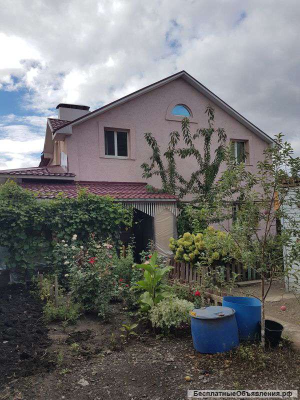 Коттедж 160 м² на участке 4 сот