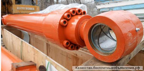 Гидроцилиндр рукояти S-300LC-V 440-00268