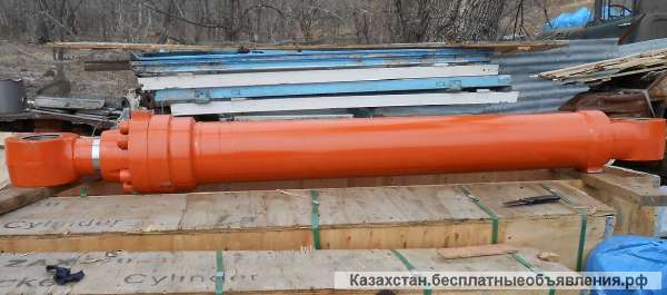 Гидроцилиндр ковша 4637754 ZX-450
