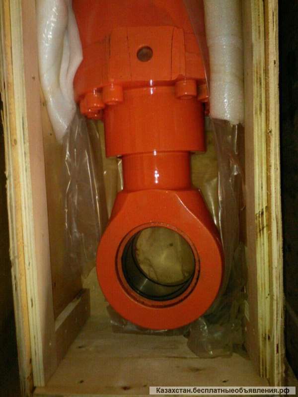 2440-9281 Гидроцилиндр ковша