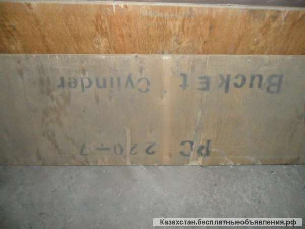 707-01-0A380 Гидроцилиндр ковша PC-220-7