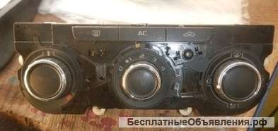 Блок управления климатической установкой Skoda Octavia (А5) с 2004-2013г