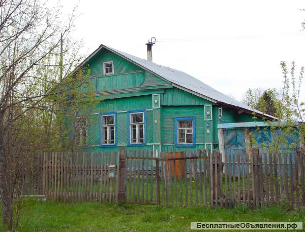 Крепкий бревенчатый дом в пос. Нерль Ивановской области