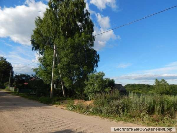 Участок 25сот., ИЖС, в деревне Александровка, коммуникации все