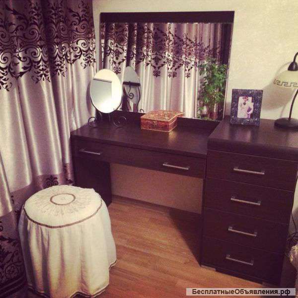Туалетный столик