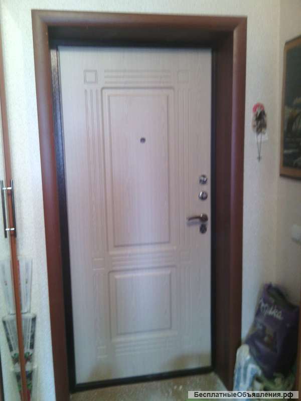 Монтажник дверей