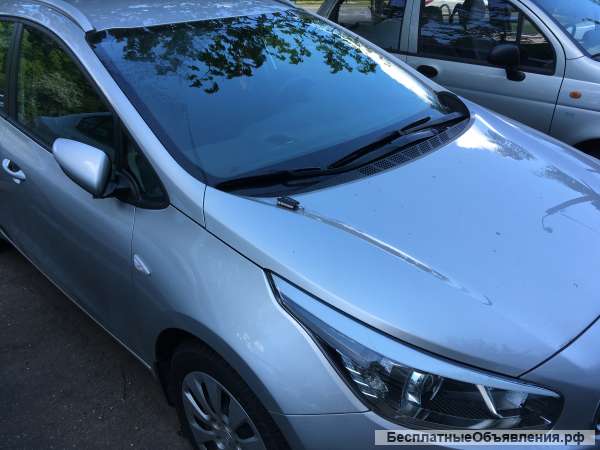 Почти новый автомобиль Кия СИД 2013 года, Пробег менее 26 000км