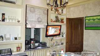 Дом в Раб. городке (Гагарина-Некрасова), все удобства, 2 входа, 3 фазы. Торг уместен.