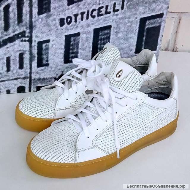 Кроссовки botticell р 37 новые Италия