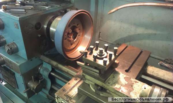 Выполняем токарные, фрезерные, слесарные работы