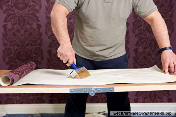 Поклейка обоев.