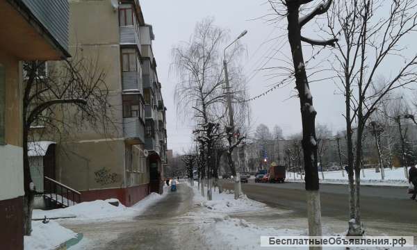 Я Собственник.Продаю 1-а.ком.кв в Центре г.Серпухов.