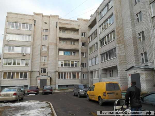 В Серпухове. 2-х.ком.квартира.