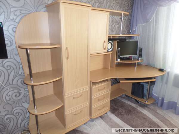 Компьютерный стол+шкаф