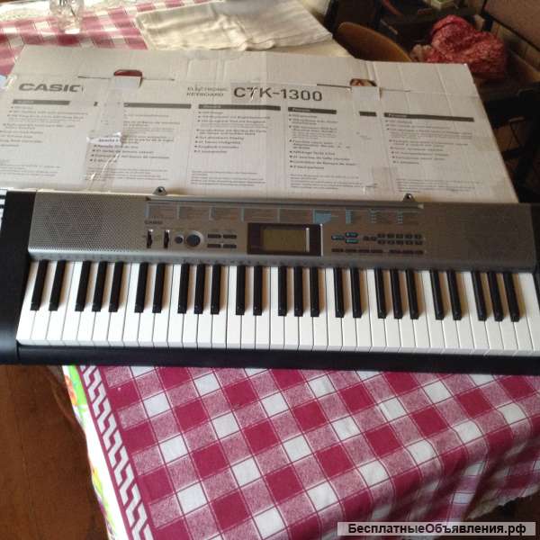 Клавишный синтезатор CASIO СТК - 1300