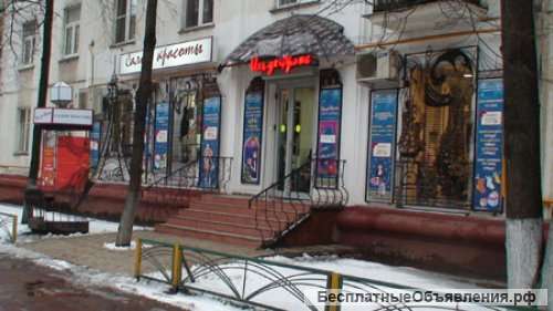 В салоне сдается в аренду кресло