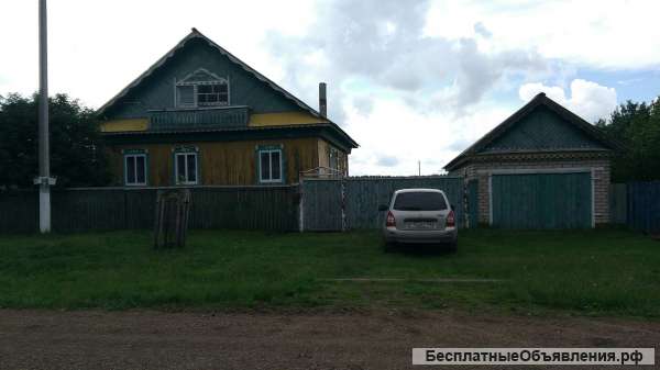 Дом с земельным участком