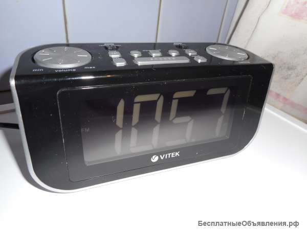 Радиочасы-Будильник VITEK VT-6600 BK