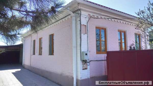 Дом на Кубани, солнце, фрукты