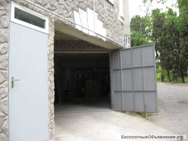 Ялта 2019.Коттедж 3-6 человек. Свой дворик, гараж. Рядом пляж