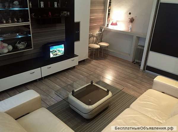 1к. кв. пл. Гагарина 7/16кирп. 52м. ремонт