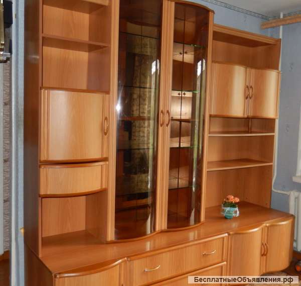Стенка в гостинную