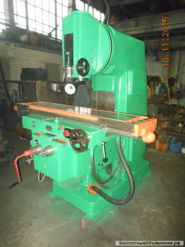 Вертикально-фрезерный станок ВМ127