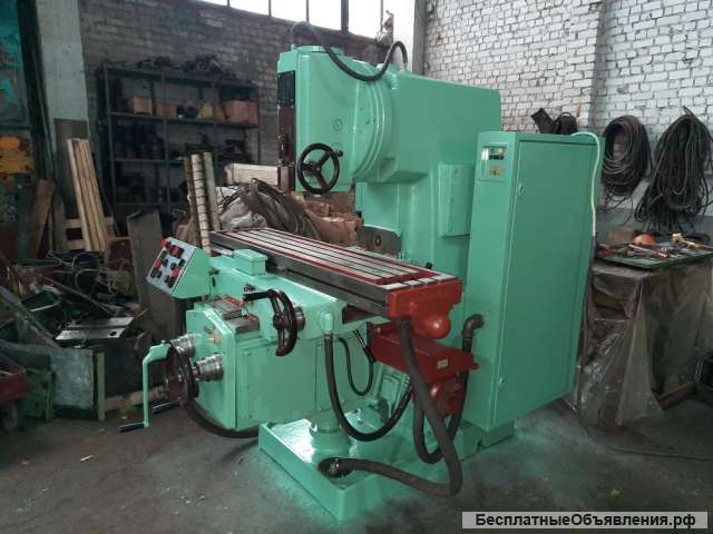 Вертикально-фрезерный станок 6Т12