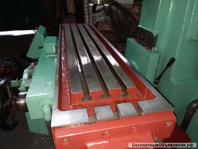 Вертикально-фрезерный станок 6Т12