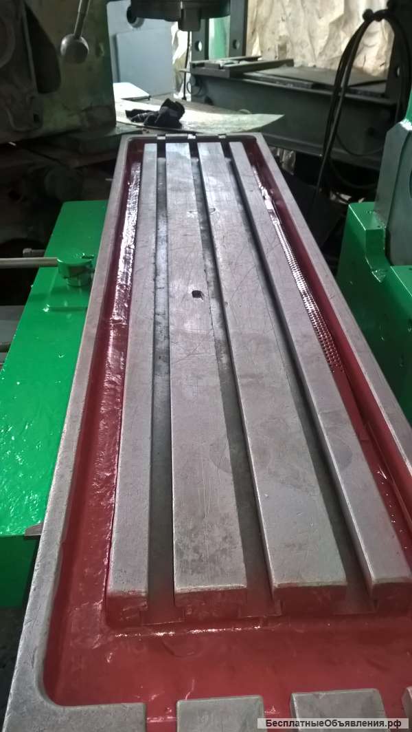 Вертикально-фрезерный станок 6Р12