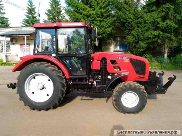 Трактор «Беларус-921» с передним навесным устройством (ПНУ)