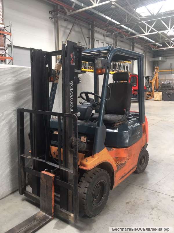 БУ Вилочный погрузчик Toyota 02-7FD18