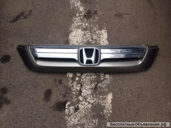 Решетка радиатора Honda CR-V3 дорестайл