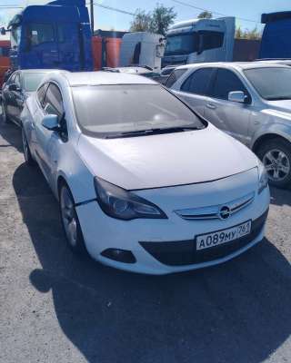 Opel Astra GTC, 2012