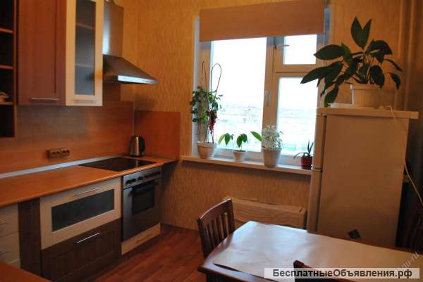 Сдам 2 комнтную квартиру