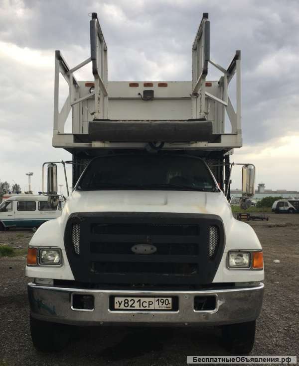 Автолифт Ford F-750 2006 года выпуска