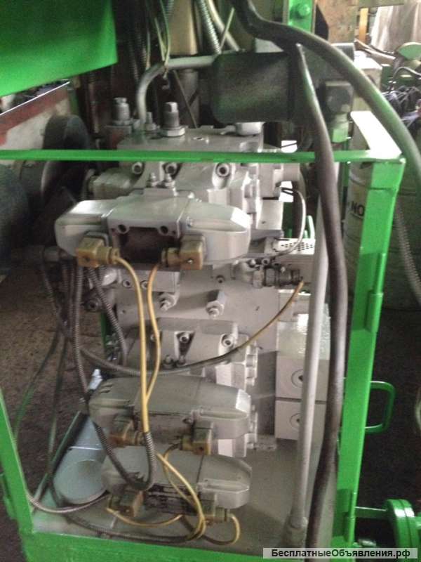 Пресс гидравлический для изготовления изделий из пластмасс ДВ2428