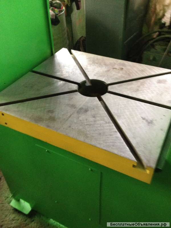 Пресс гидравлический для изготовления изделий из пластмасс ДВ2428