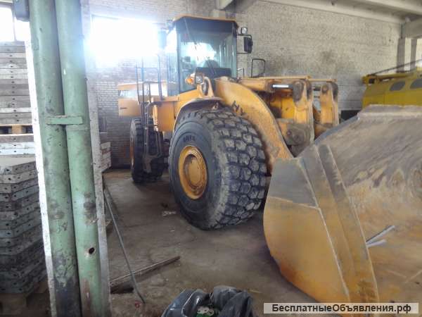Фронтальный погрузчик HYUNDAI HL 7801-7A