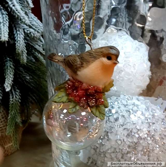 Елочная игрушка Птичка на шаре