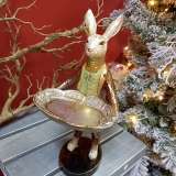 Заяц с подносом