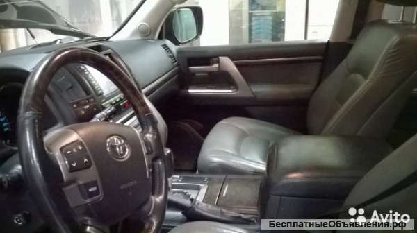 Toyota Land Cruiser, 2010