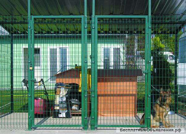 Металлический забор из сварных европейских панелей