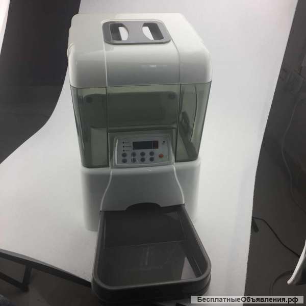 Большая автокормушка для домашних животных