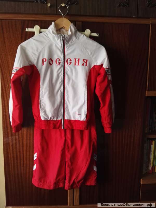 Спортивный костюм