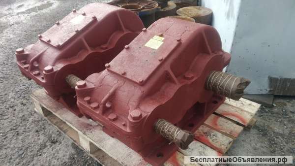 Редуктор Ц2-400-25 продам