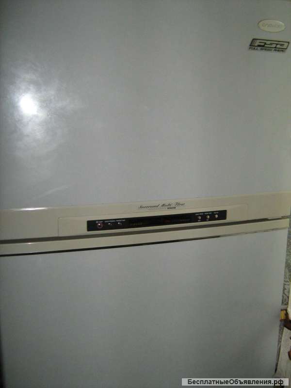 Део RF-540 W. Двух камерный холодильник.