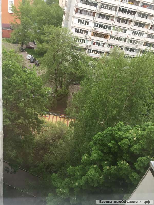 2 комнатную метро нагорная